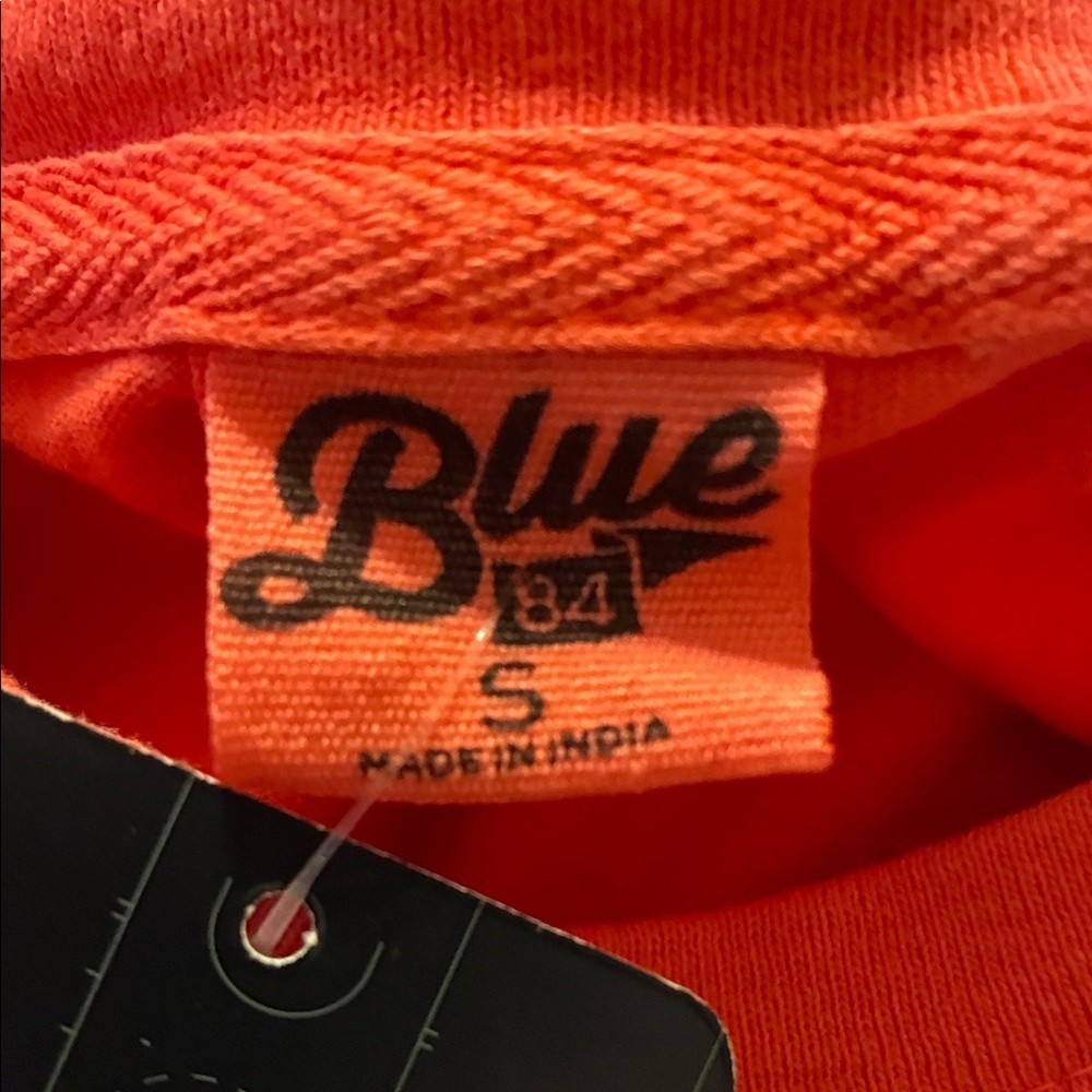 NWT Blue 84 NBA Chicago Bulls Long-Sleeve Tee — Red/White Logo - Picture 6 of 6